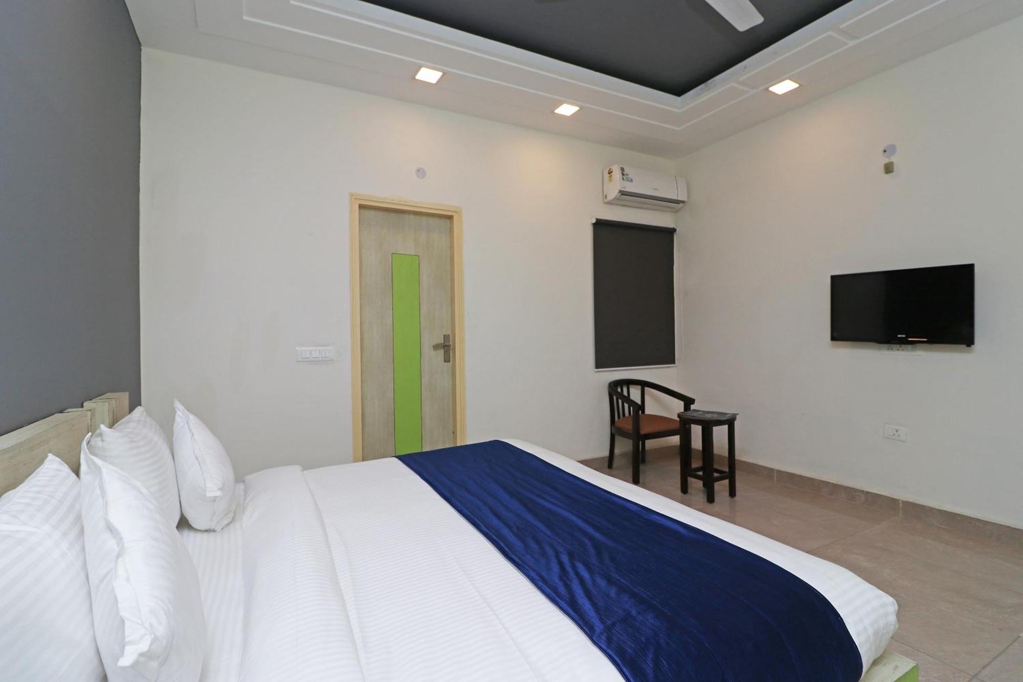 Hotel Crystal Inn Plaza Delhi Airport Nueva Delhi Habitación foto