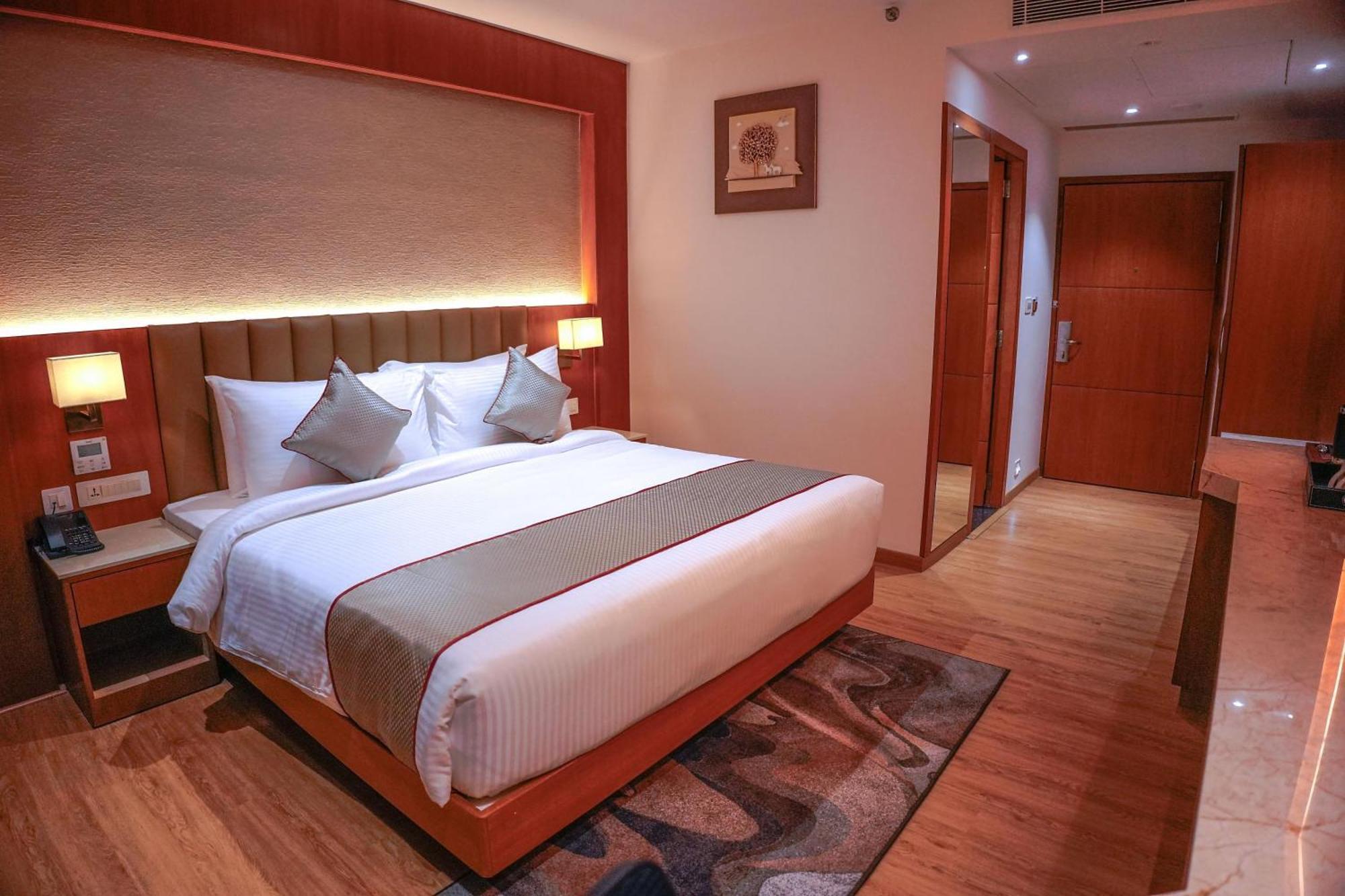 Hotel Crystal Inn Plaza Delhi Airport Nueva Delhi Exterior foto